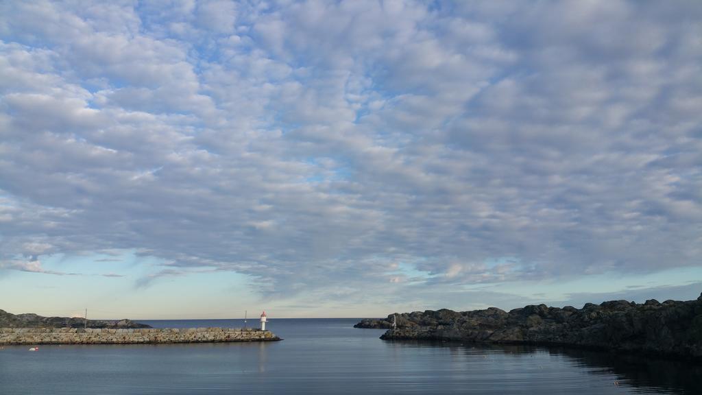 Utsira Overnatting - Bolgen Buitenkant foto